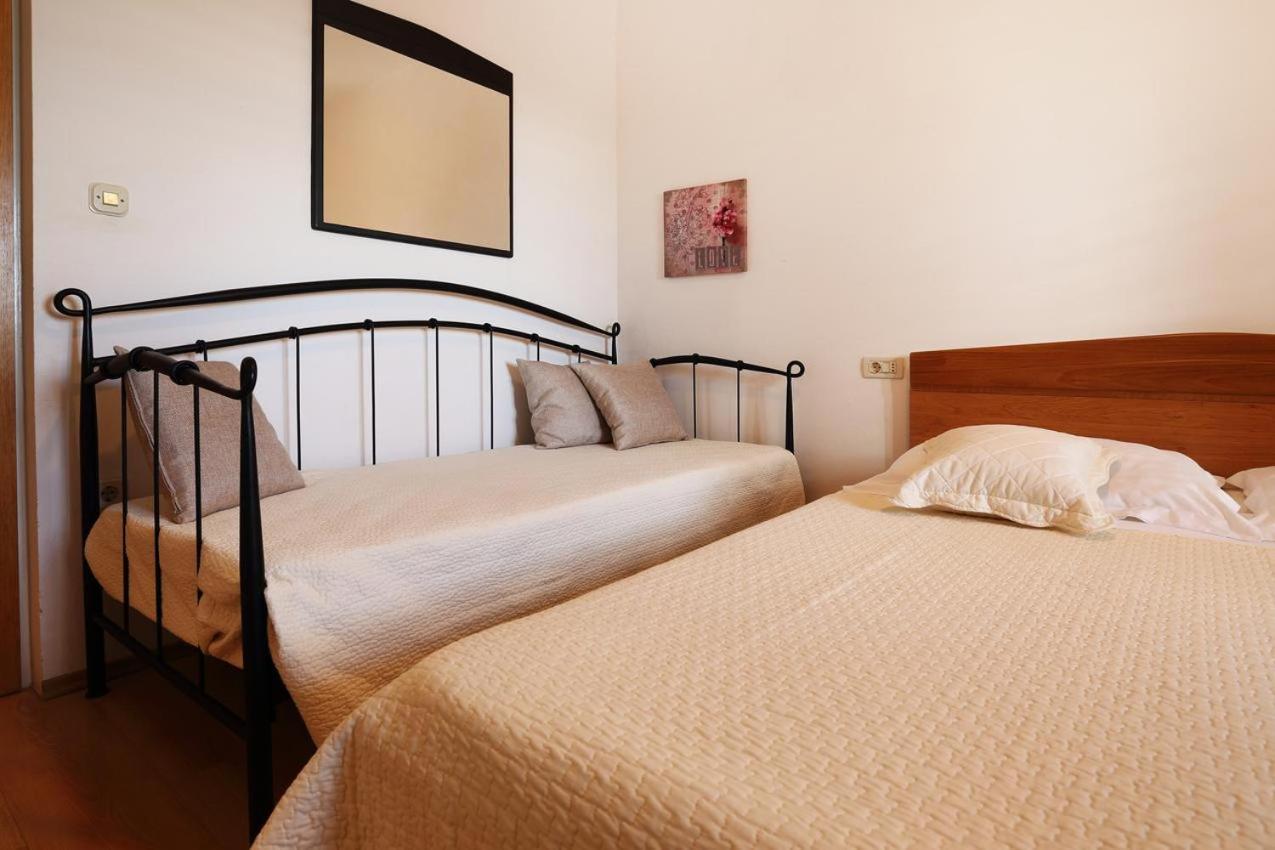 Apartmani Nila Света-Неделя Номер фото