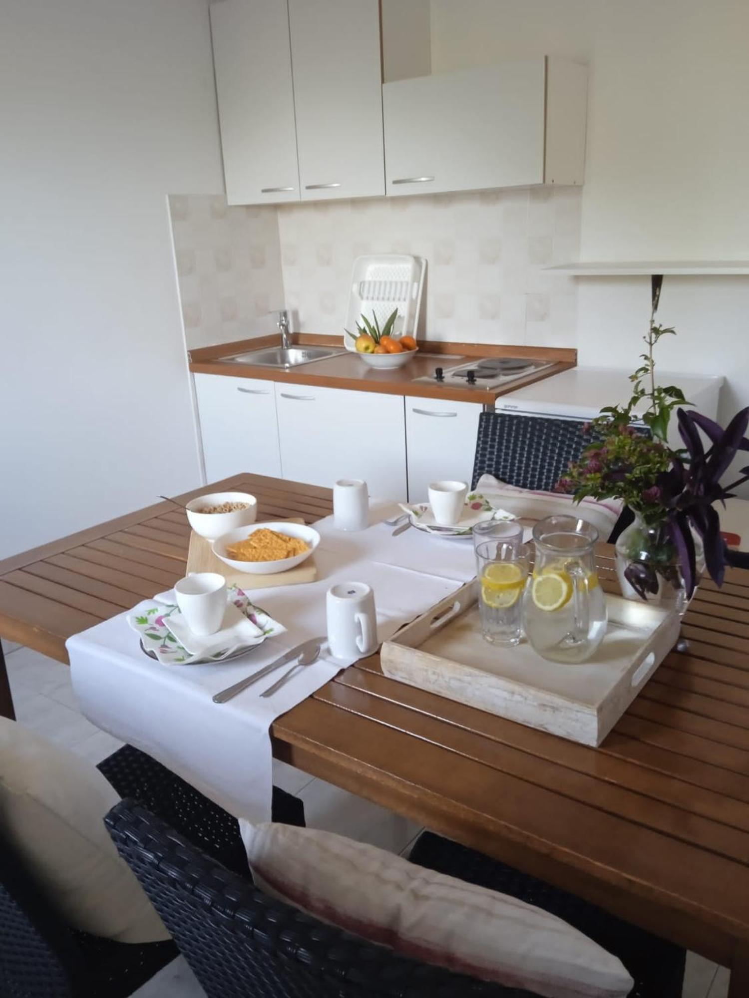 Apartmani Nila Света-Неделя Номер фото