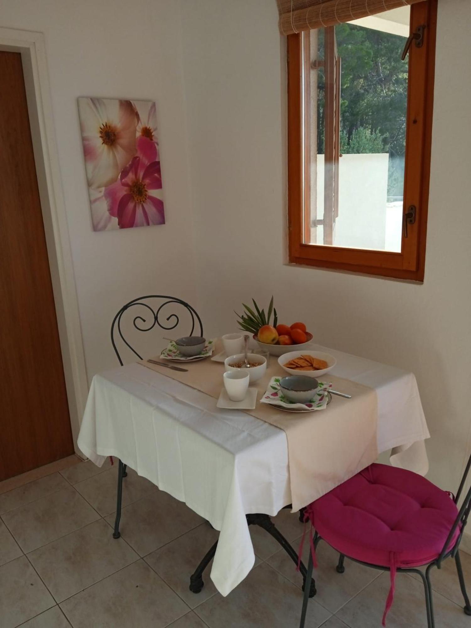 Apartmani Nila Света-Неделя Номер фото